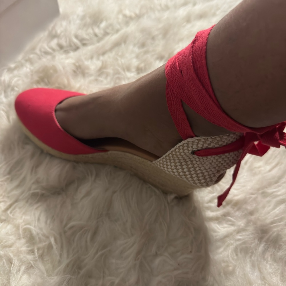 J.CREW Made-in-Spain red lace-up high-heel espadrilles. NWOT. Size:9.5